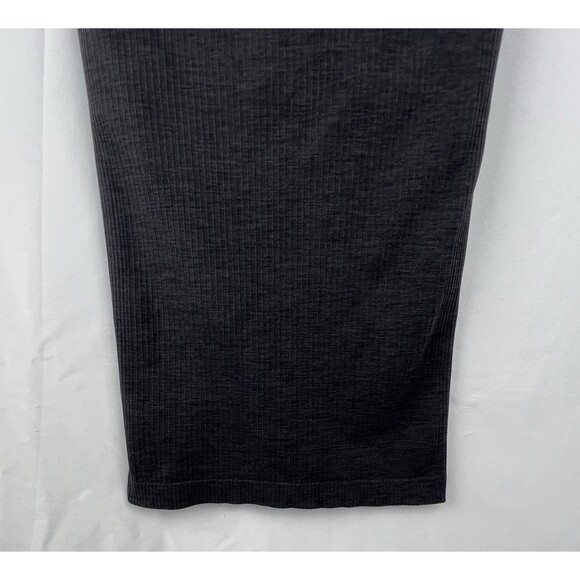 Lululemon Ebb to Street Tank Top Size 6 Light Support B/C Cup Black Yoga Workout - Picture 8 of 11